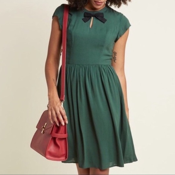 Modcloth Dresses & Skirts - ModCloth forest green a-line dress